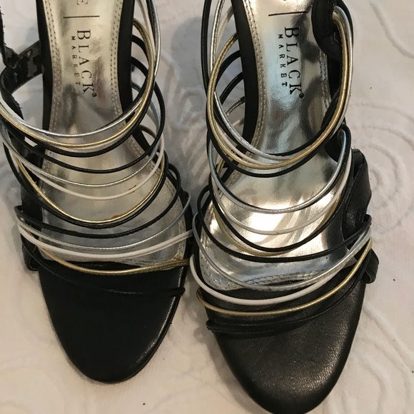 White House Black Market Shoes - White House Black Market heels. Size 6.5